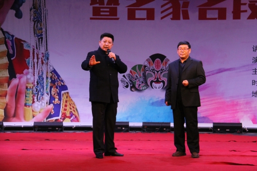 京劇社彭心怡、梁佳等演唱傳統(tǒng)京劇《打龍袍》選段