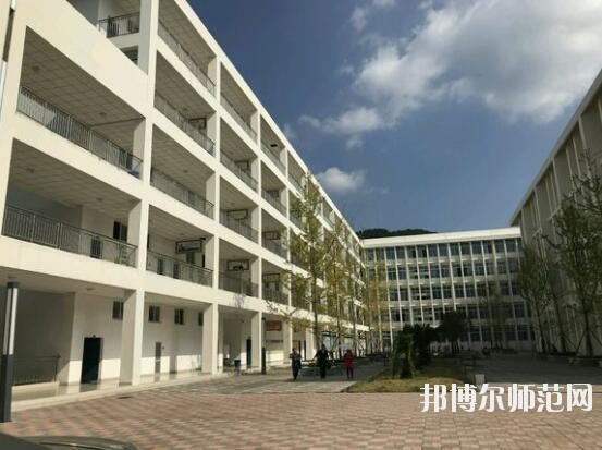 成都信息技術(shù)幼兒師范學(xué)校網(wǎng)站網(wǎng)址