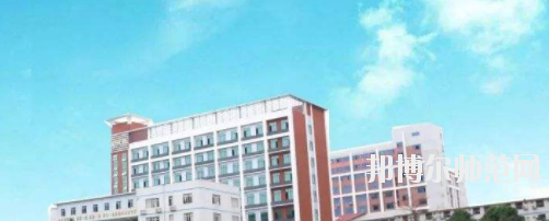 廣西中專幼師學(xué)?？梢钥即髮? width=