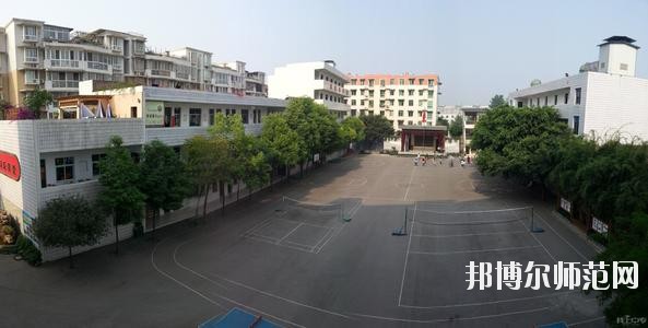 天府新區(qū)成人中等專業(yè)幼兒師范學(xué)校2020年報(bào)名條件、招生要求、招生對(duì)象