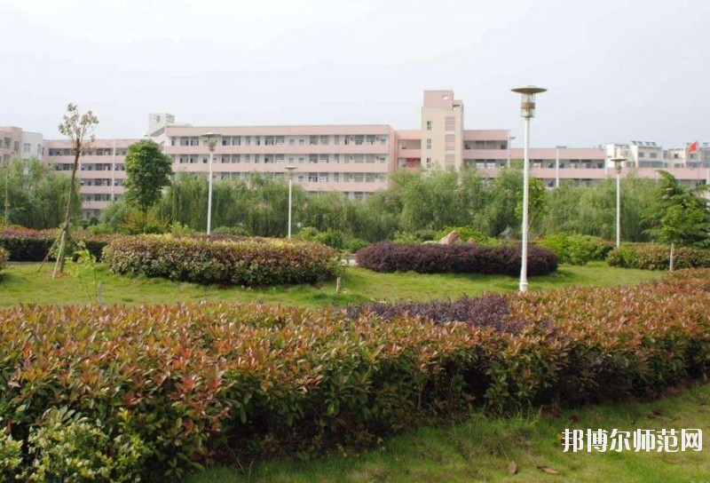 廣州2020年中專幼師學(xué)?？梢钥即髮? width=