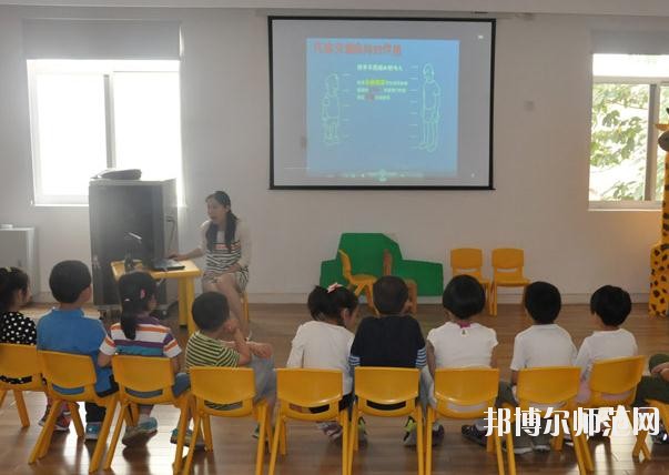 廣州2020年女生讀幼師學校好不好