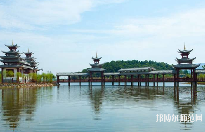 長沙2020年幼師學(xué)校和職高哪個好