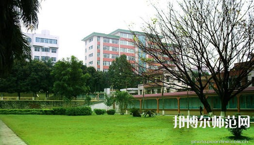貴陽(yáng)2020年女生適合幼師學(xué)校嗎
