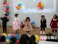 遵義2020年幼師學校中專升大?？际裁? /><b>遵義2020年幼師學校中專升大專考什么</b><span>2020-03-25 16:18</span><p>以往大多數(shù)的人在選擇就讀了職業(yè)學校就是為了之后的就業(yè)的，但是現(xiàn)在很多的同學就讀了職業(yè)學校之后是為了要繼續(xù)升學的，中專學校</p></a></li>
            <li><a href=