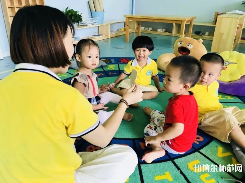 六盤水2021年幼師學(xué)校中專升大?？际裁? width=