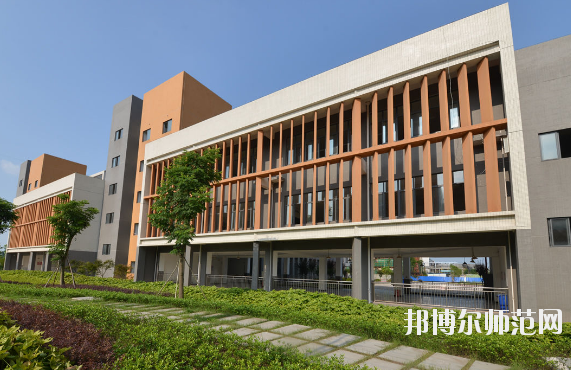 重慶育才幼師職業(yè)教育中心怎么樣、好不好