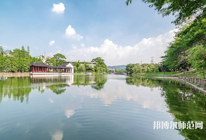 廣東外語外貿(mào)師范大學(xué)南國商學(xué)院2023年報(bào)名條件、招生要求、招生對象