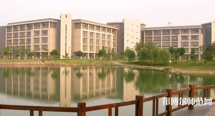 安徽大學(xué)師范學(xué)院磬苑校區(qū)2023年報(bào)名條件、招生要求、招生對(duì)象