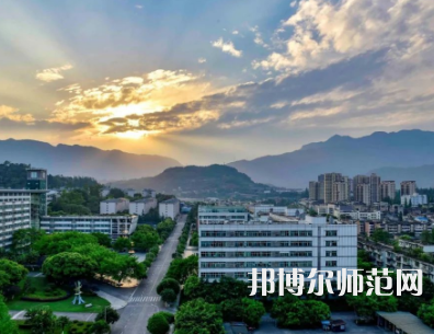 四川農(nóng)業(yè)師范大學(xué)雅安校區(qū)2023年招生簡(jiǎn)章