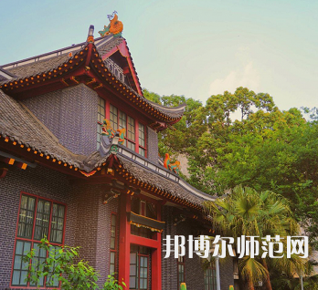 四川大學師范學院望江校區(qū)歷年招生錄取分數(shù)線