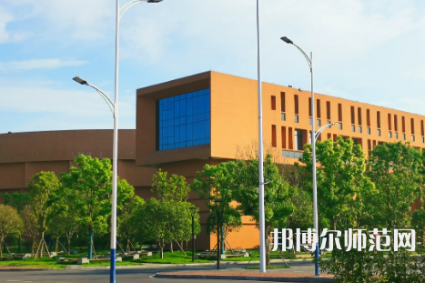 2023年懷化師范高等?？茖W(xué)校環(huán)境如何
