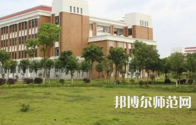 2023年贛州師范高等?？茖W(xué)校是民辦大學(xué)還是公辦