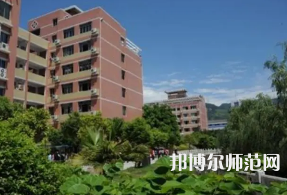 2023年重慶巫山師范學(xué)校報(bào)名條件、招生對(duì)象